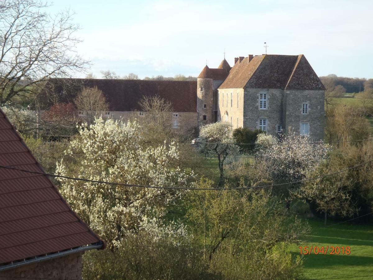 La Maison Du Gue Ecutigny Exterior photo